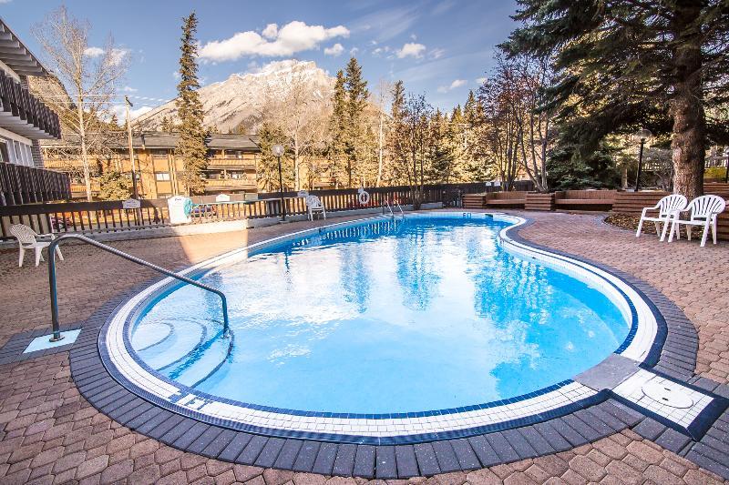 Banff Voyager Inn Exterior photo