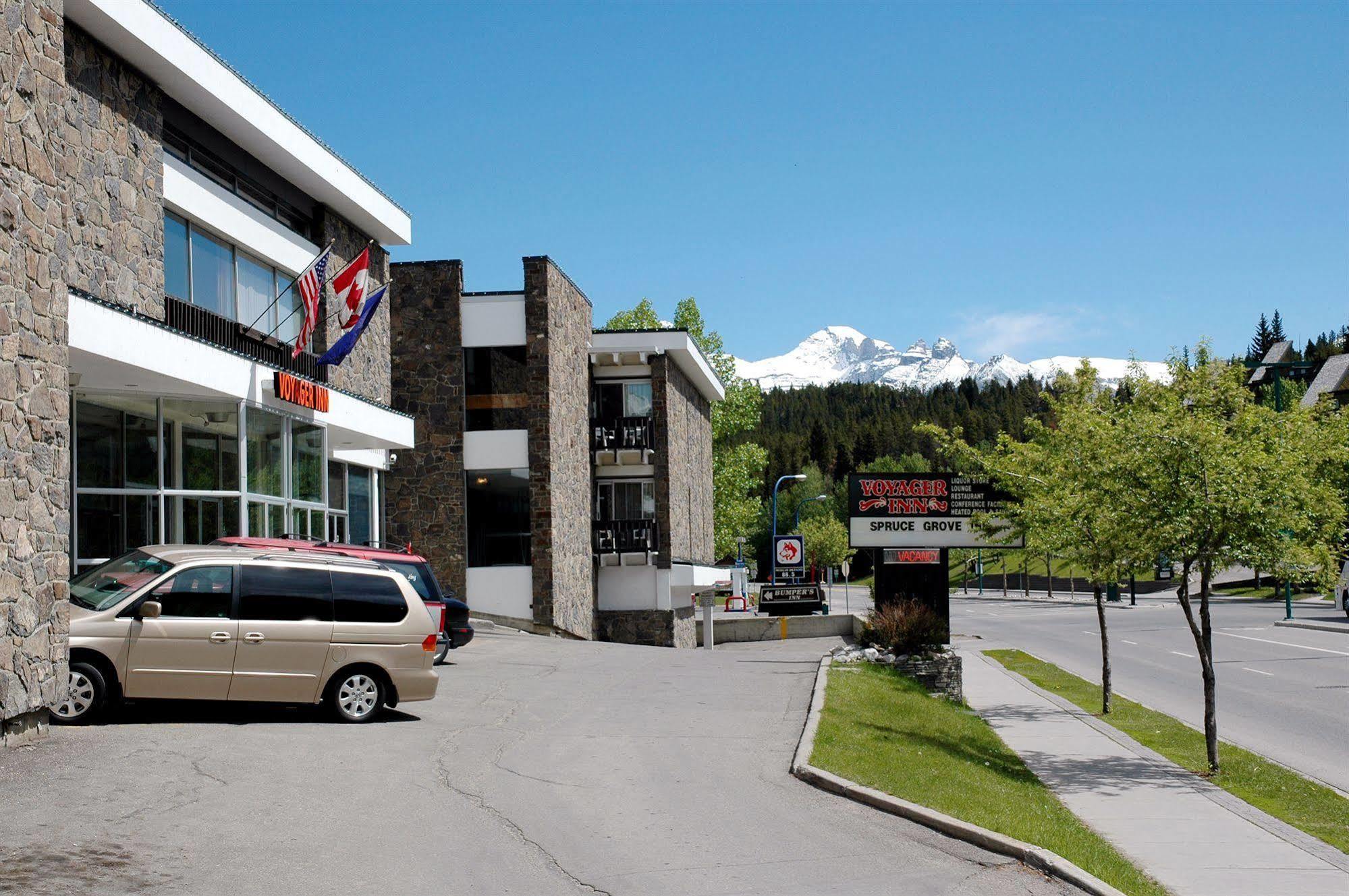 Banff Voyager Inn Exterior photo